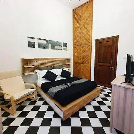 A - Etna - Black And White Holiday home
